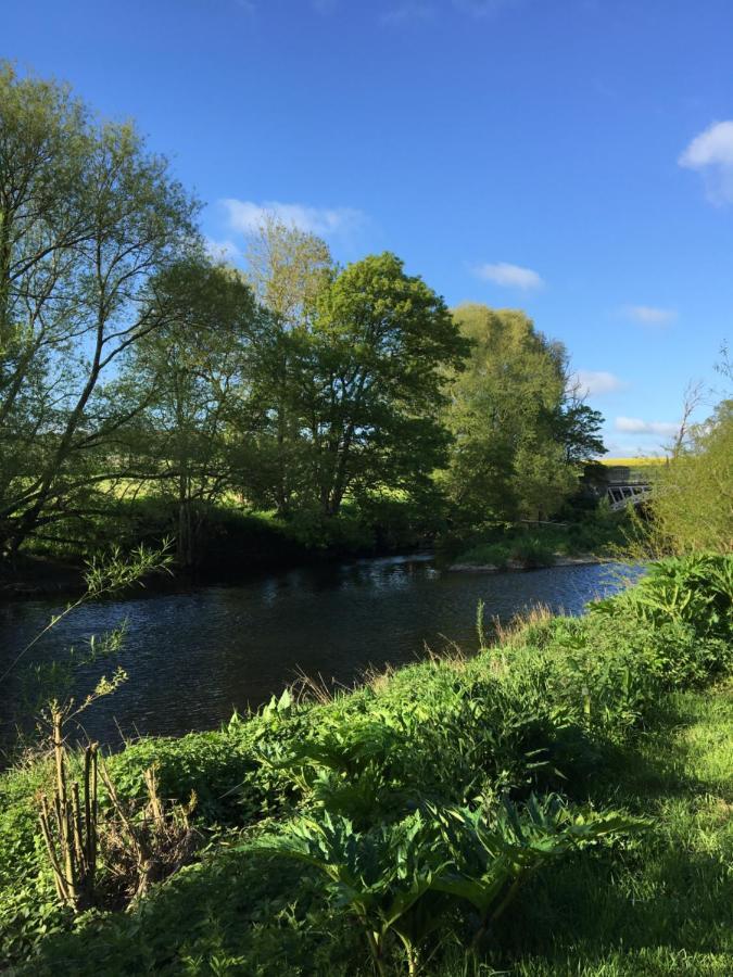 Bed and Breakfast Bron Hafren Montgomery Esterno foto