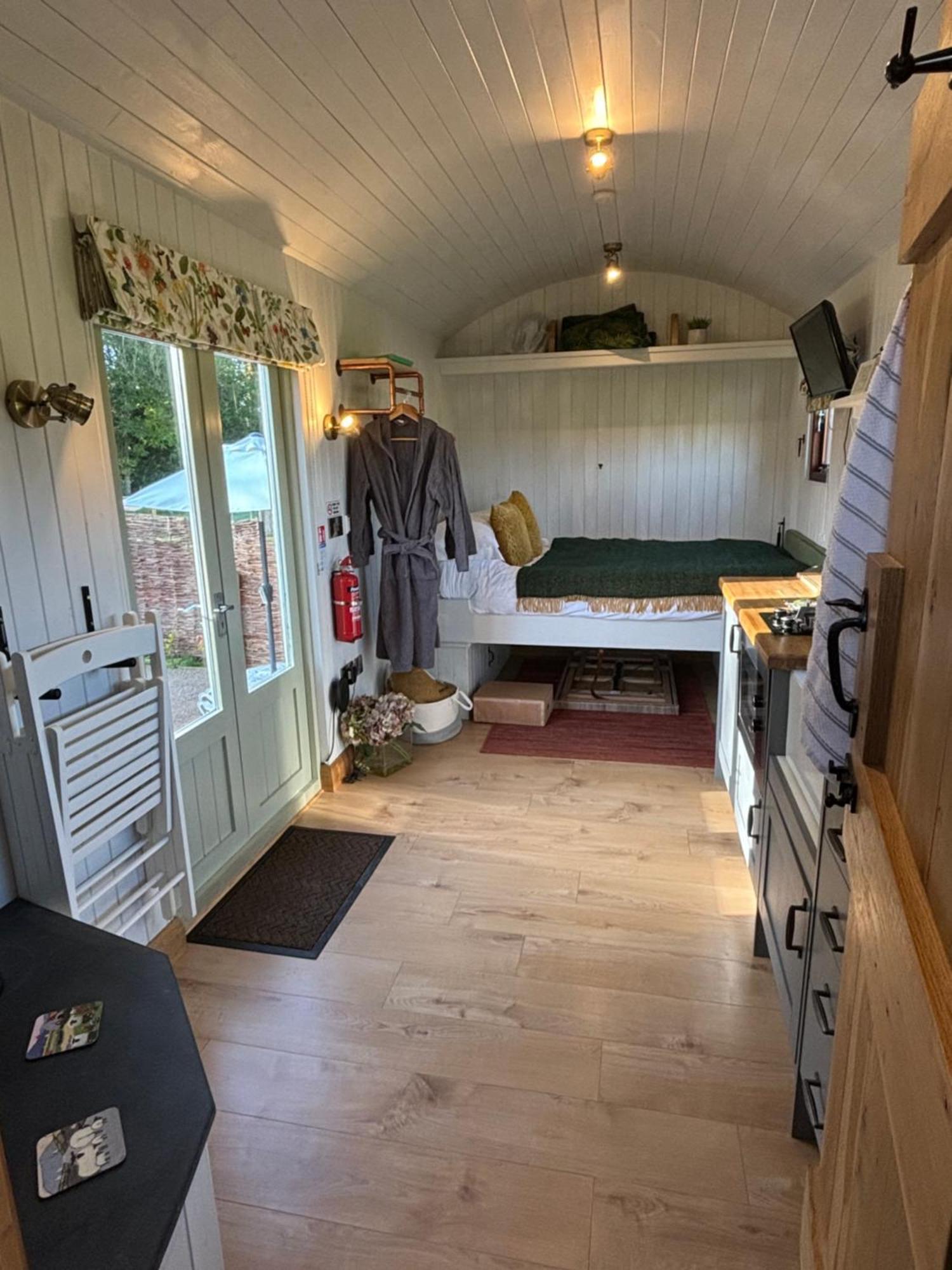Bed and Breakfast Bron Hafren Montgomery Esterno foto