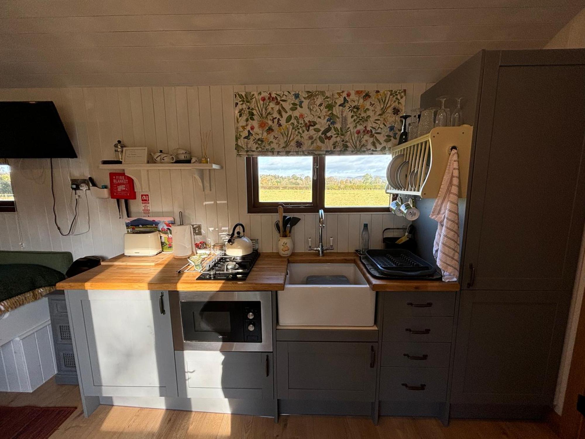 Bed and Breakfast Bron Hafren Montgomery Esterno foto