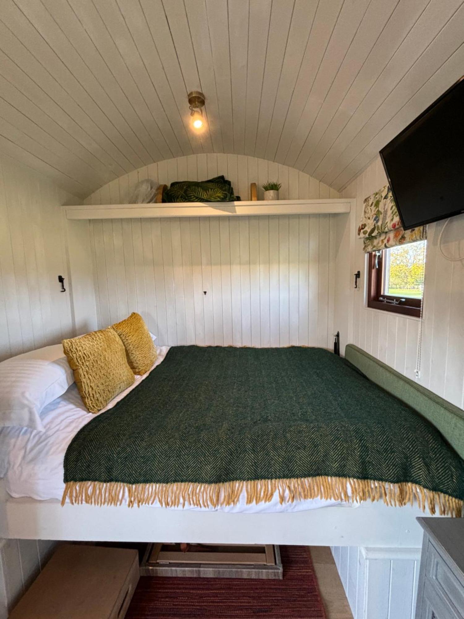 Bed and Breakfast Bron Hafren Montgomery Esterno foto